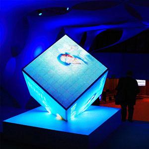 Cube LED displays Evens